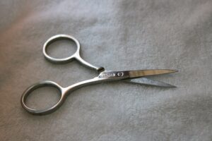Manicure scissors and manicure set: the history of a favorite tool