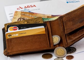 How long does it take for authorized user to show on credit report?