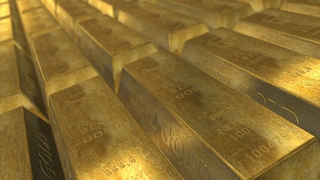 Should you invest in gold or bitcoin?