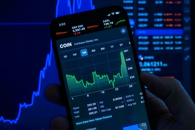 Is graph crypto a good investment? Price prediction for 2022, 2023, 2024 & 2025