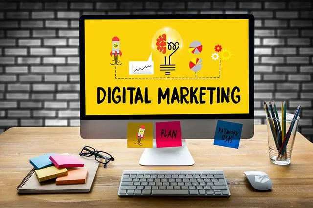 Advantages of Digital Marketing for Small Business vs Traditional Marketing