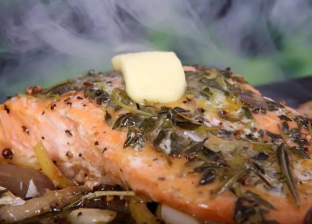 How Long to Bake Salmon Steaks at 400 Degrees F?