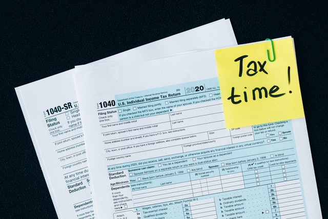 How to Estimate How Much Taxes Will Be Taken Out of My Paycheck?