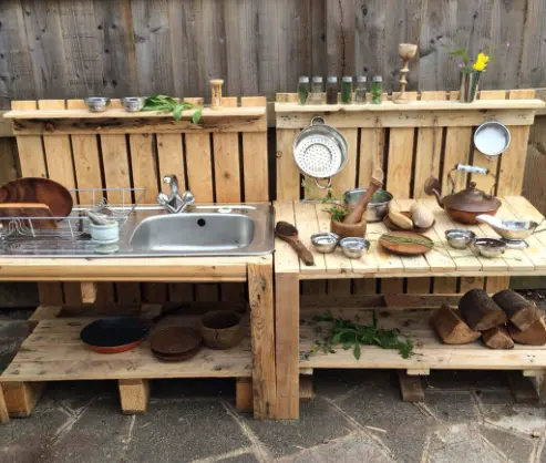 How to Build a Mud Kitchen for Kids?