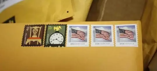 How Many Stamps Should I Put on a 9x12 Manila Envelope?