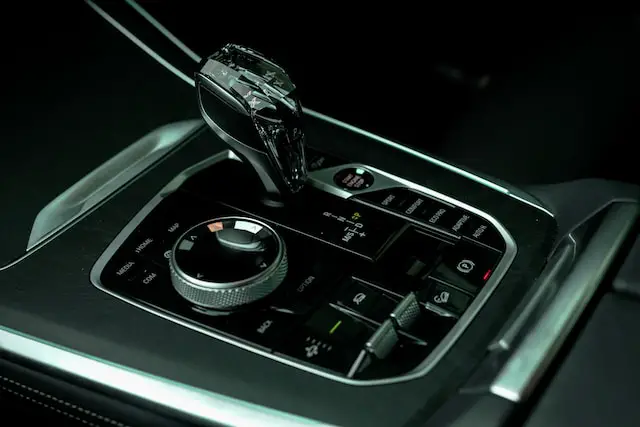 When to use d1 and d2 as an automatic transmission?